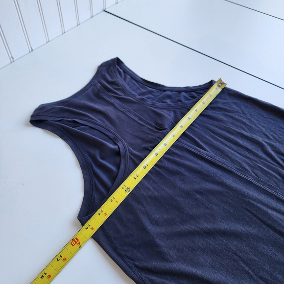 Lululemon Women's Split Back Racerback Black Tank Top Stretch Sleveless Sz XS - Picture 11 of 12